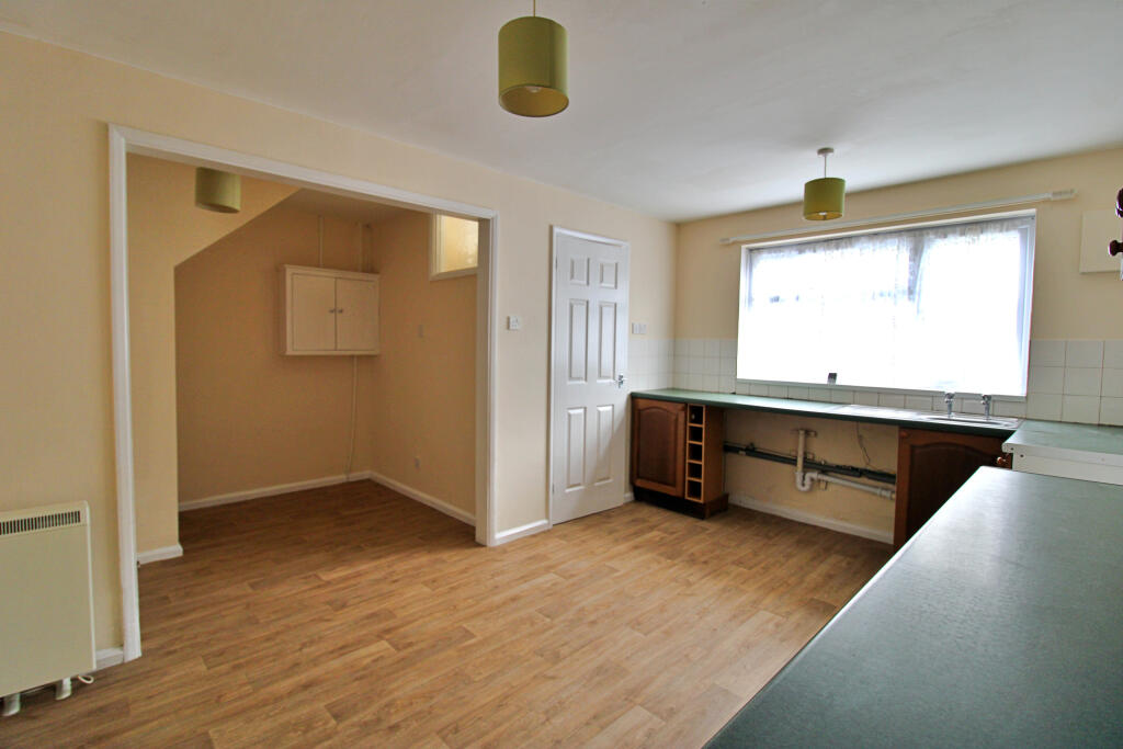 House in Bath, Trowbridge - More