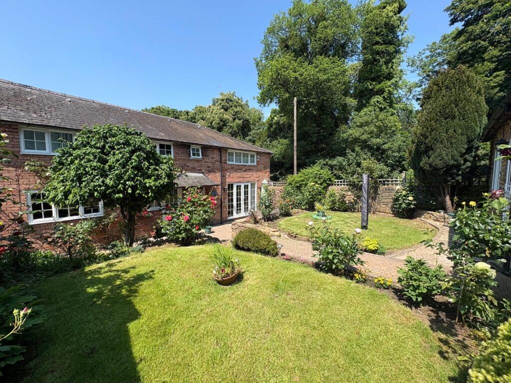Main image of property: Henley Court, WATFORD, Northamptonshire, NN6