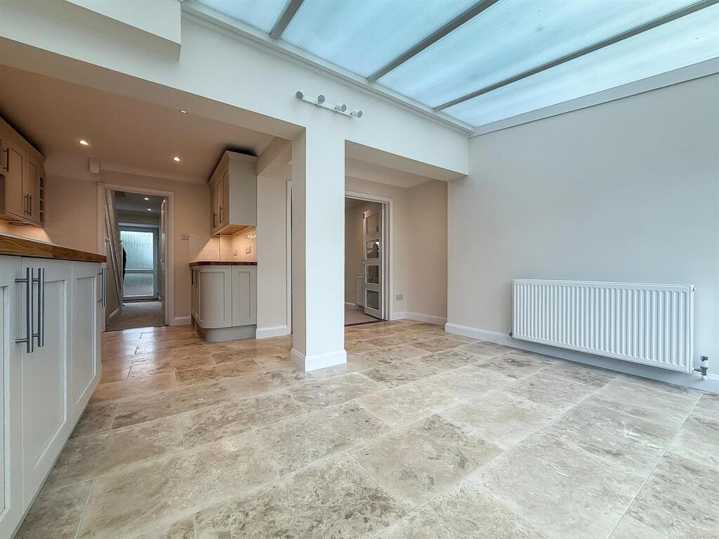 House in Havant, Hampshire - View 4