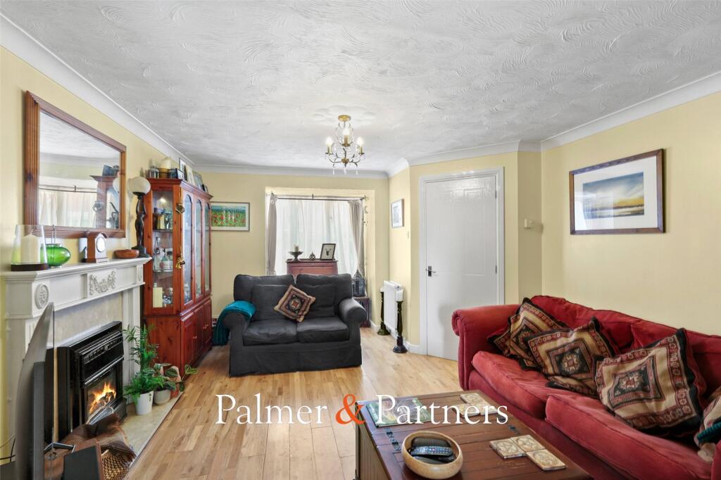 House in Colchester, Myland, Mile End - More
