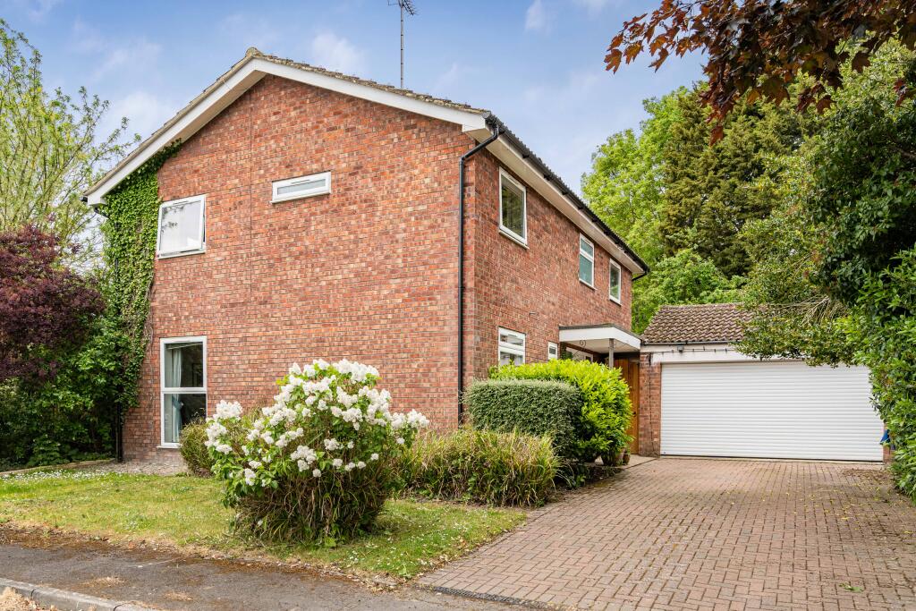 Main image of property: Stearnes Yard, Haslingfield
