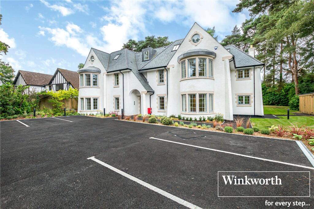 Golf Links Road, Ferndown, BH22