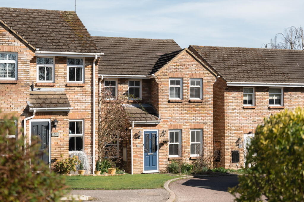 Main image of property: Lakeside, Tring, Hertfordshire HP23