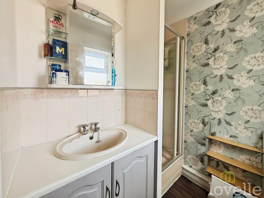 House in West Lindsey, Gainsborough - More