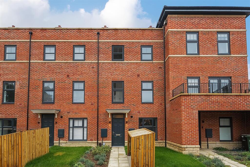 Main image of property: Acacia Fold, Seacroft