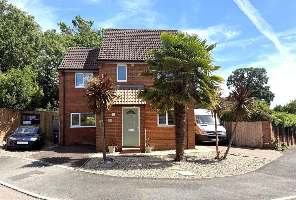 Main image of property: Lovering Close, Exmouth