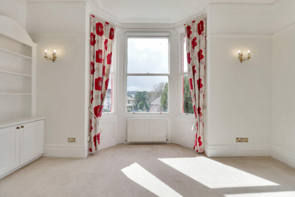 Apartment in Tonbridge - View 3