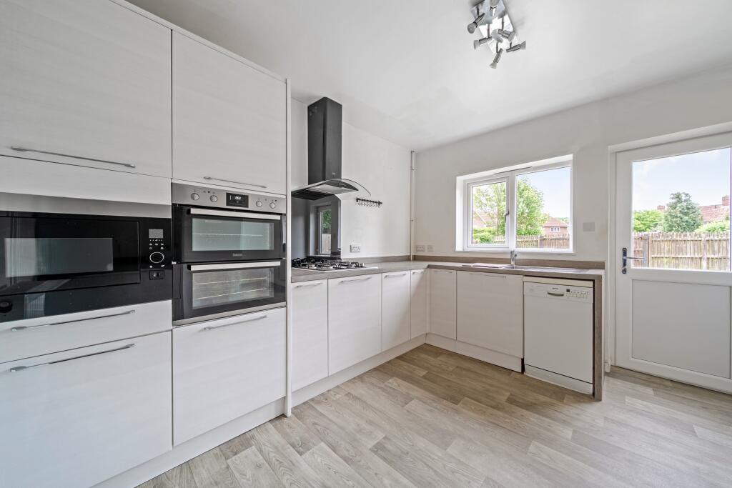 House in South Kesteven, Grantham - View 2