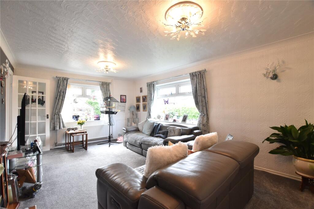 House in Rochdale, Greater Manchester - View 4