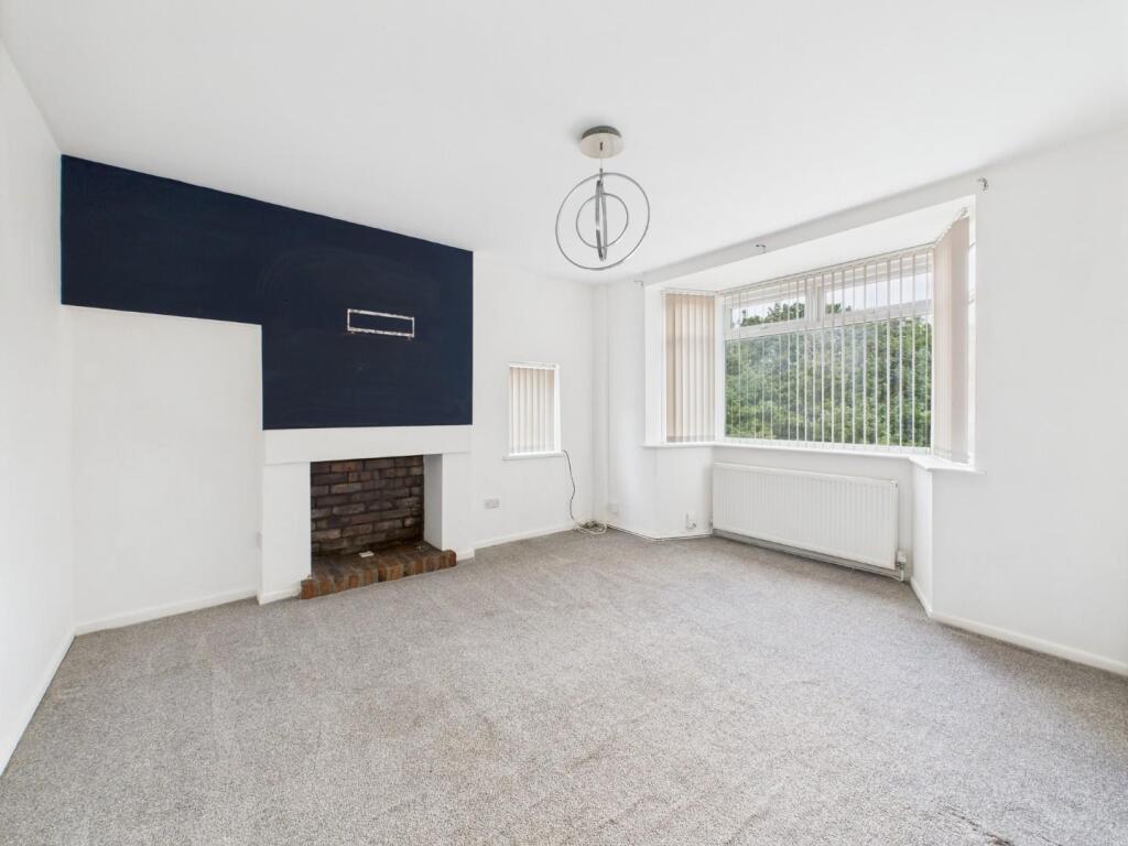 House in Bradford, West Yorkshire - View 4