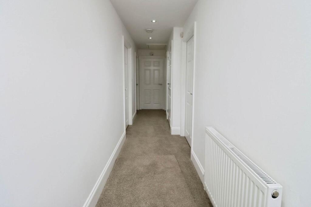 House in Wirral, Liverpool City Region - View 5