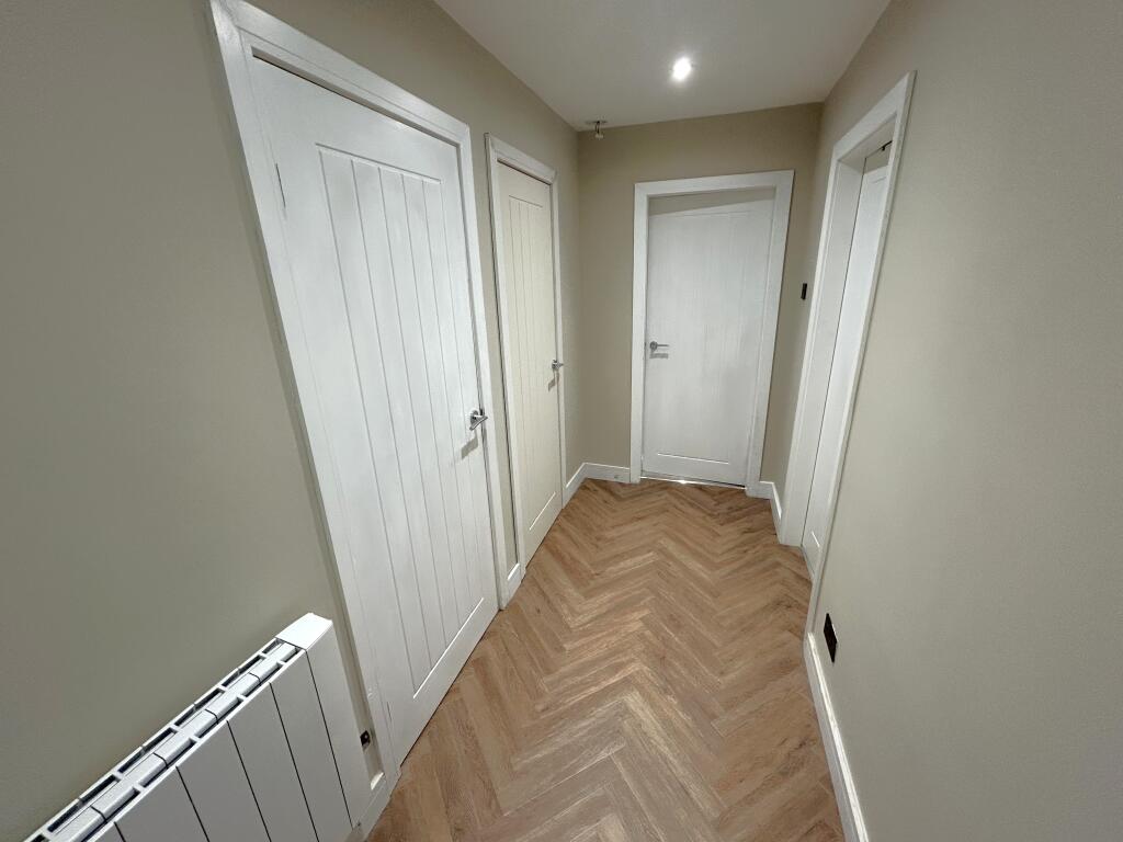 Edgeley road flat , Cheadle Heath photo 4
