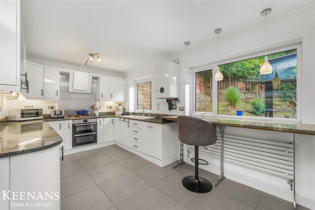 3-bed semi-detached on Heys Close, Rossendale, £295,000