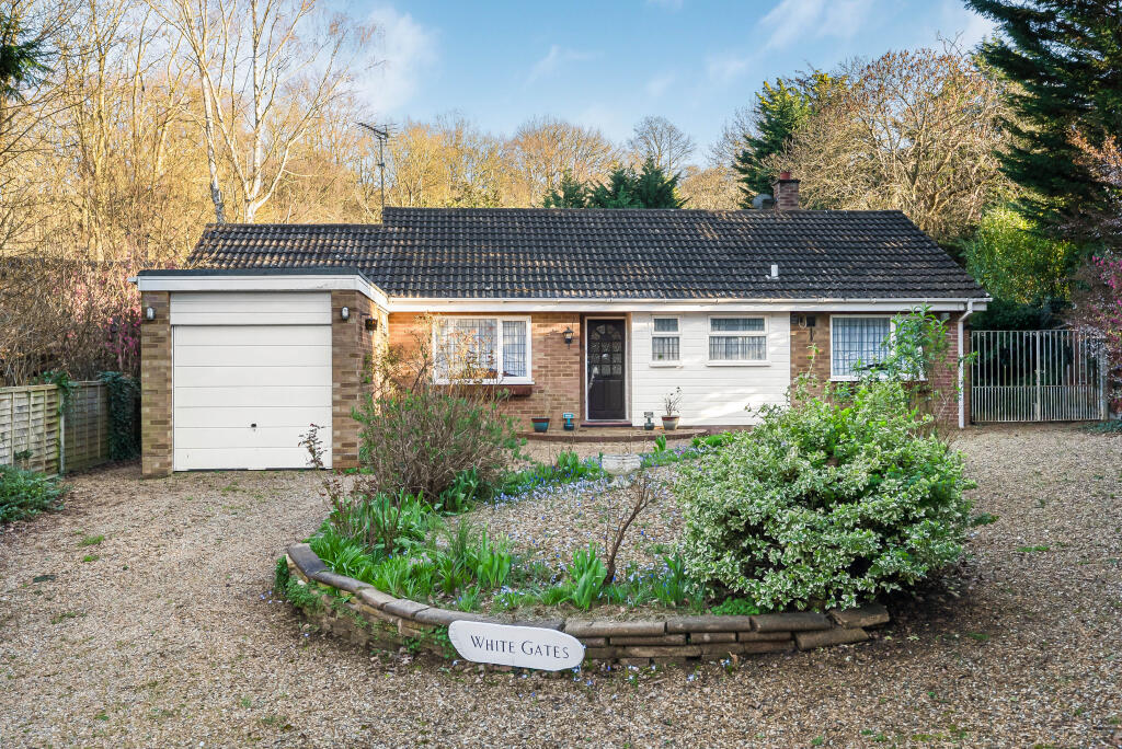 Main image of property: Broom Hill, Welwyn, Hertfordshire, AL6