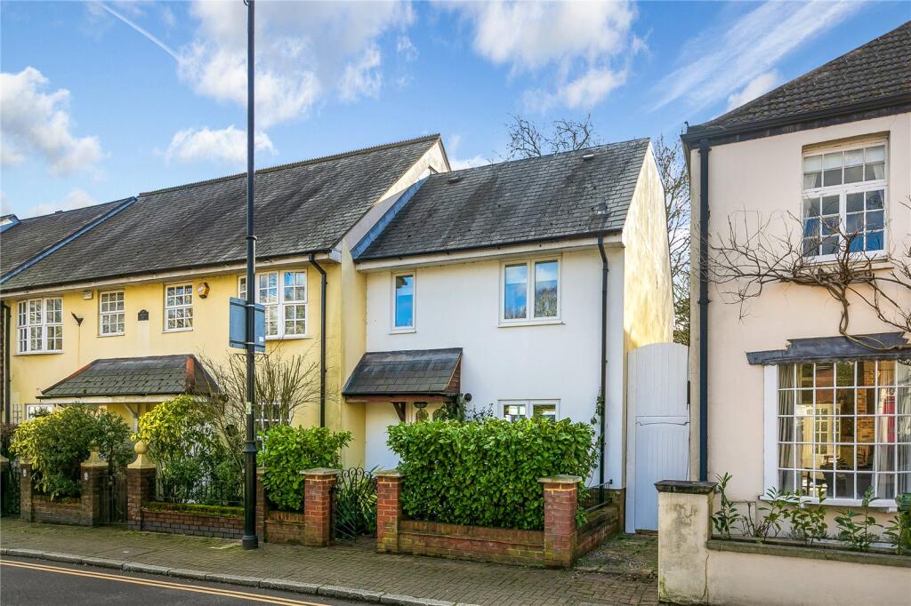 Oxford Row, Sunbury – pohled 3