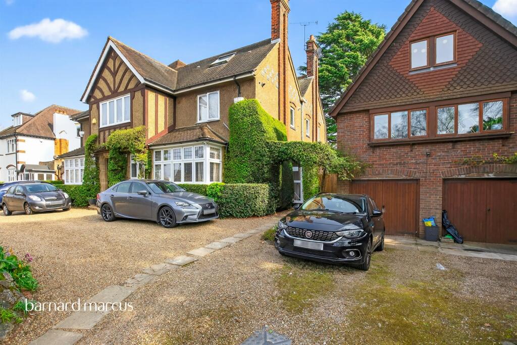 Main image of property: Castlemaine Avenue, South Croydon