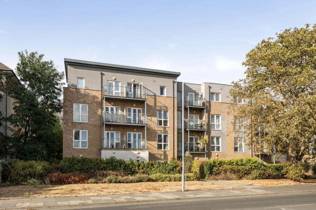 Apartment in Southall