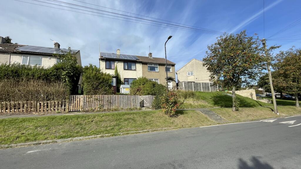 3-bed semi-detached on 12 Summer Hall Ing, Wyke, Bradford, West Yorkshire BD12 8DN, £90,000