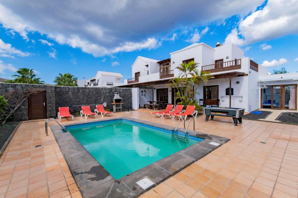Main image of property: Canary Islands, Lanzarote, Playa Blanca