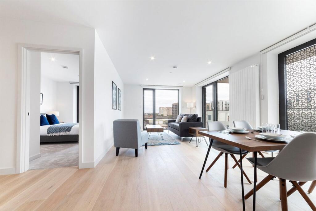 Clipper Street, Royal Wharf - View 6