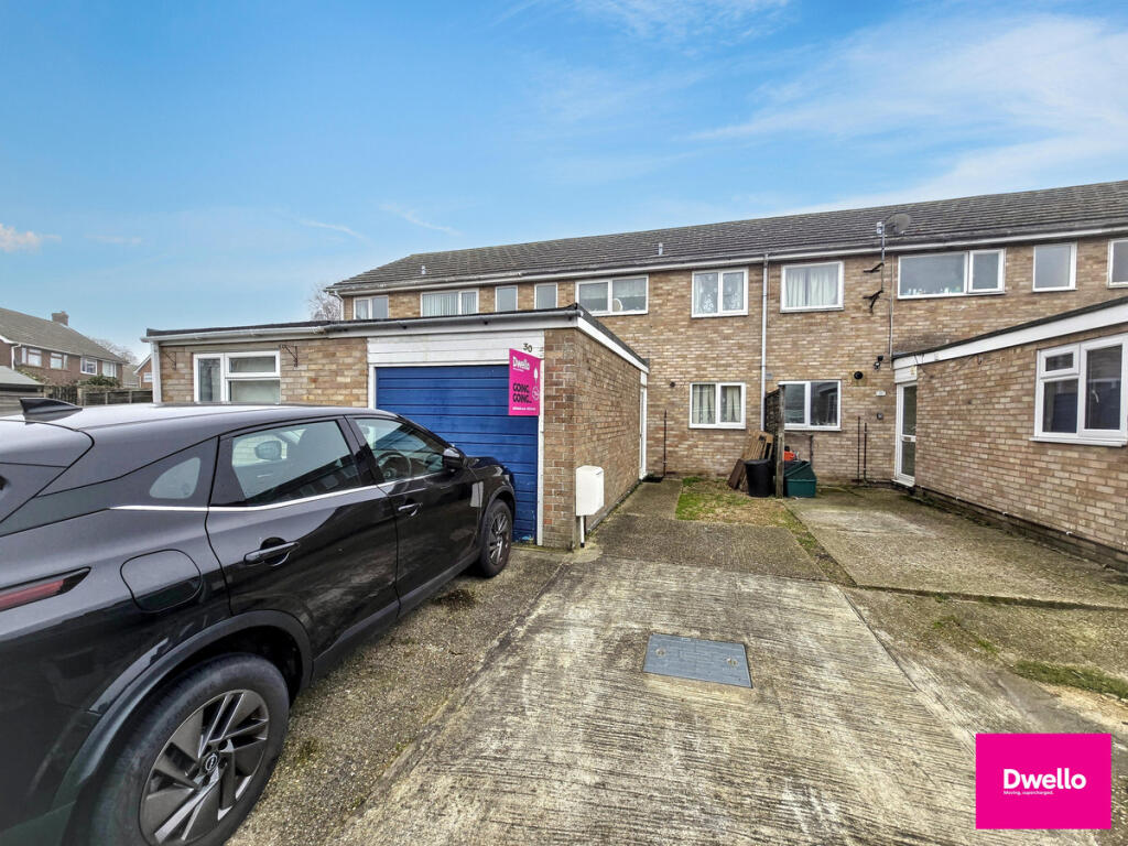 Main image of property: Broome Grove, Colchester, CO7 9