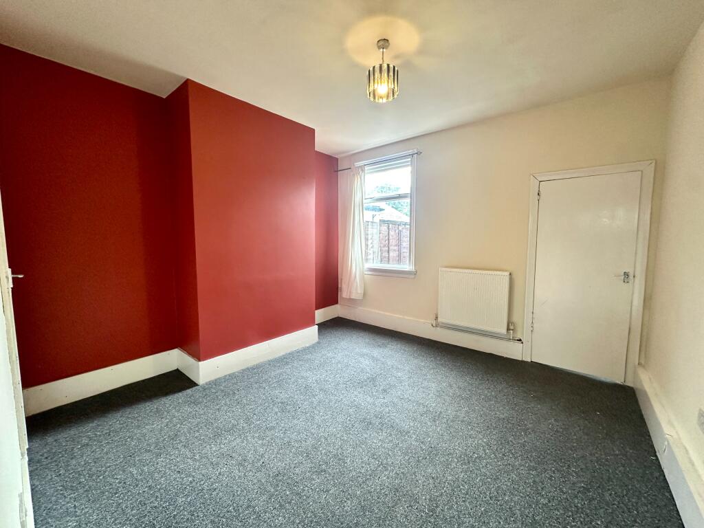 House in Walsall, West Midlands - View 4