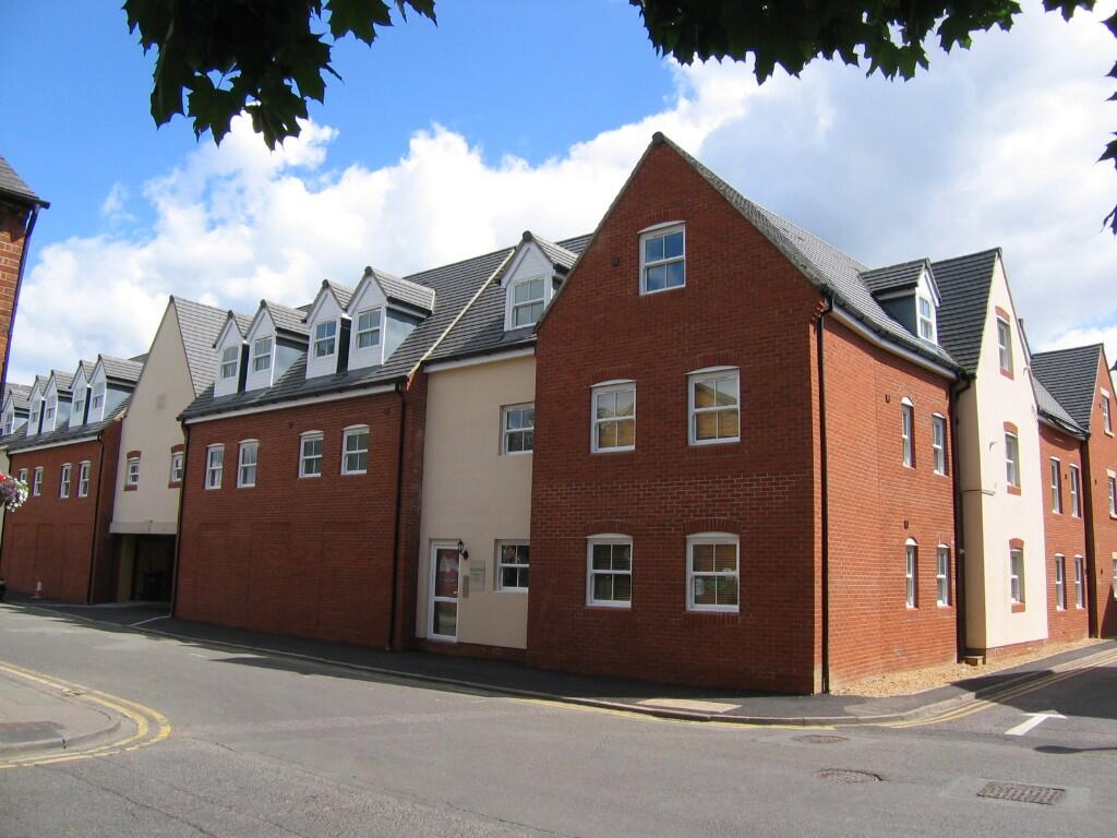 Main image of property: Wellington Street, Bedford, Bedfordshire, MK40