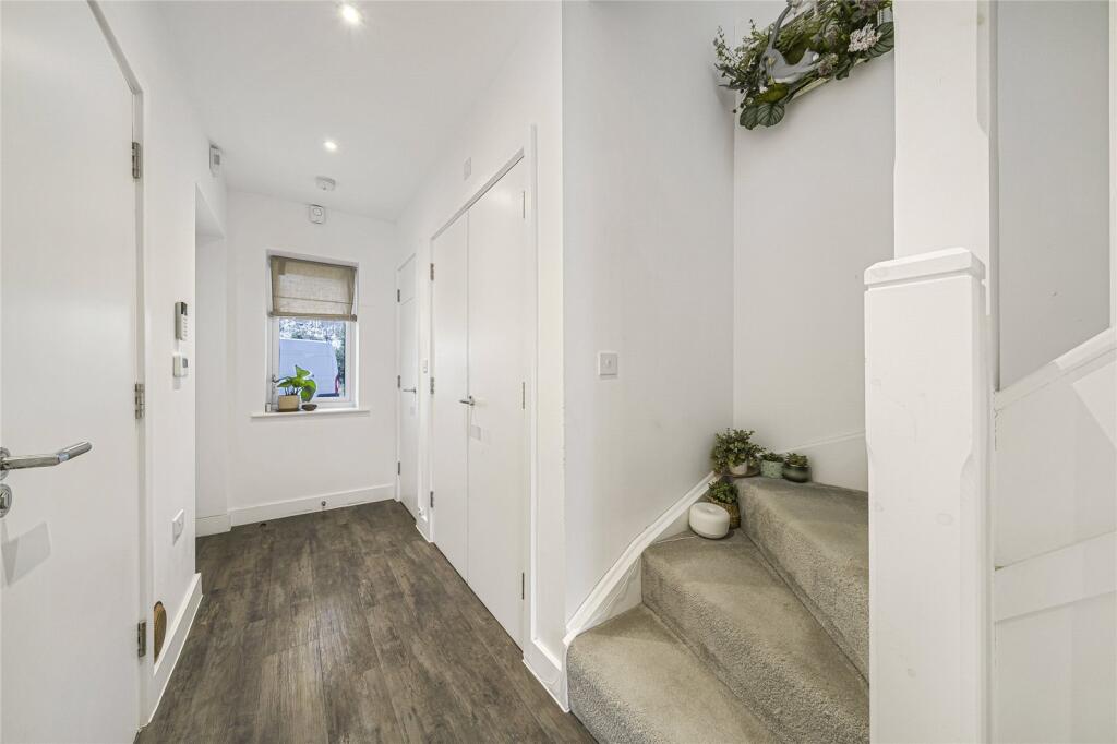 House in Dartford, Ashmere, Ebbsfleet Valley - View 5