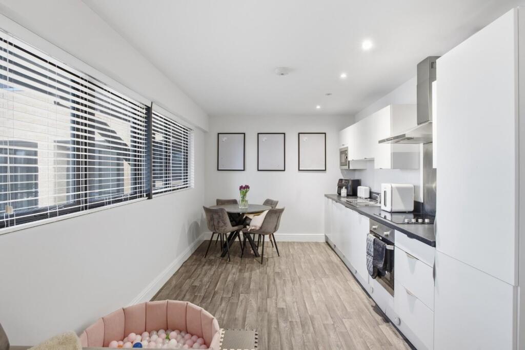 Apartment in Bristol, Bishopsworth - View 4