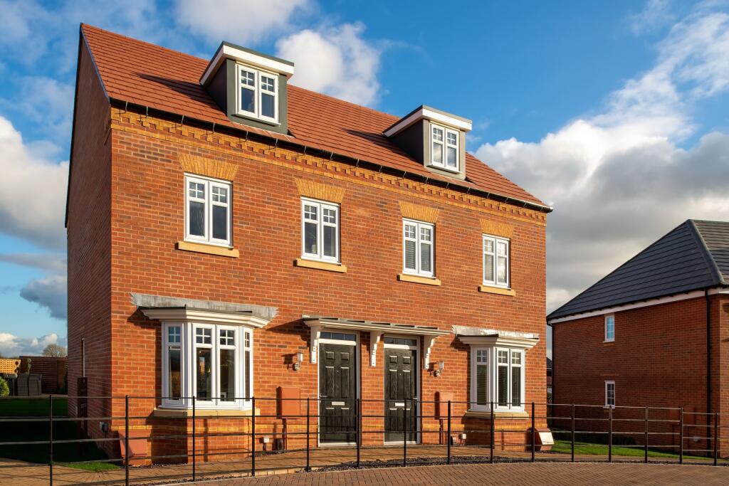 House in Northampton, Overstone - View 2