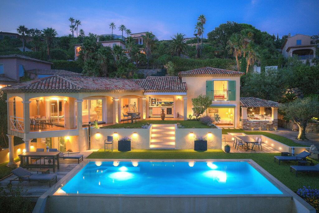Main image of property: Provence-Alps-Cote d`Azur, Var, Ste-Maxime