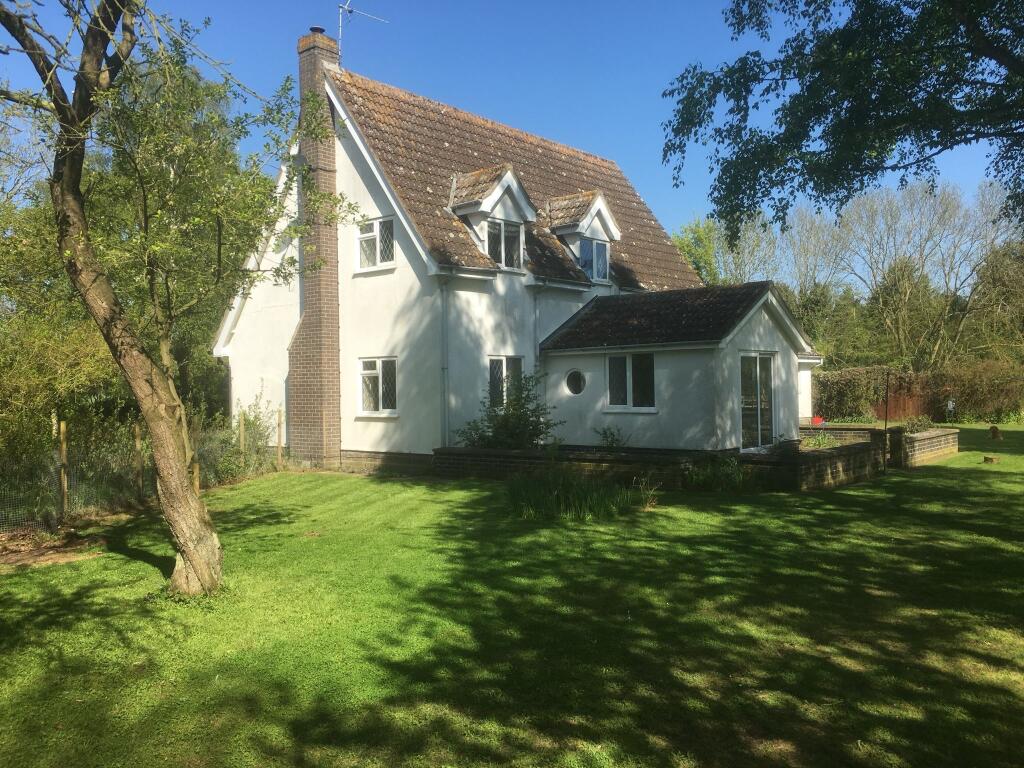 Main image of property: Rose Cottage, Larters Lane, Middlewood Green, Stowmarket