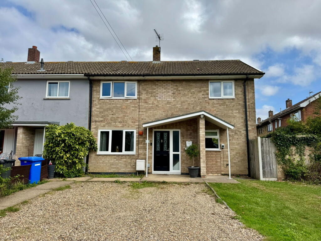 Main image of property: Manor Close, Worlingham, Beccles, NR34 7RX