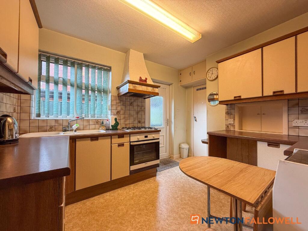 Brockton Avenue, Farndon, NG24 photo 4