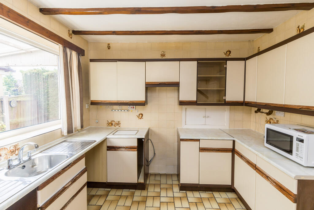 Greenville Avenue, Deeside, CH5 - More