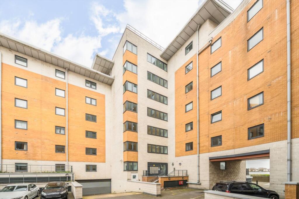 Main image of property: Inverness Mews, London