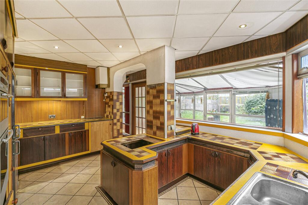 House in Twickenham - View 4