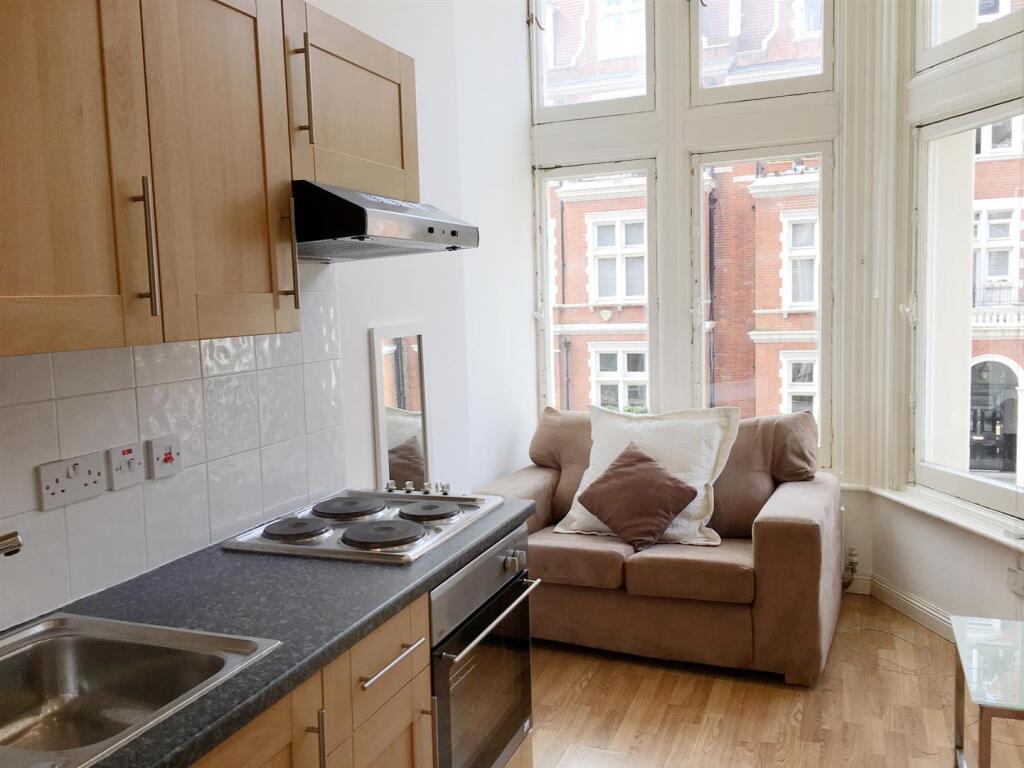 Studio flat for rent