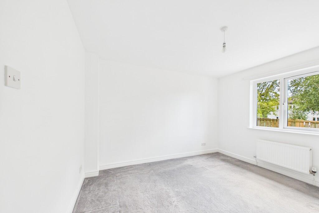 House in Lancaster - View 5