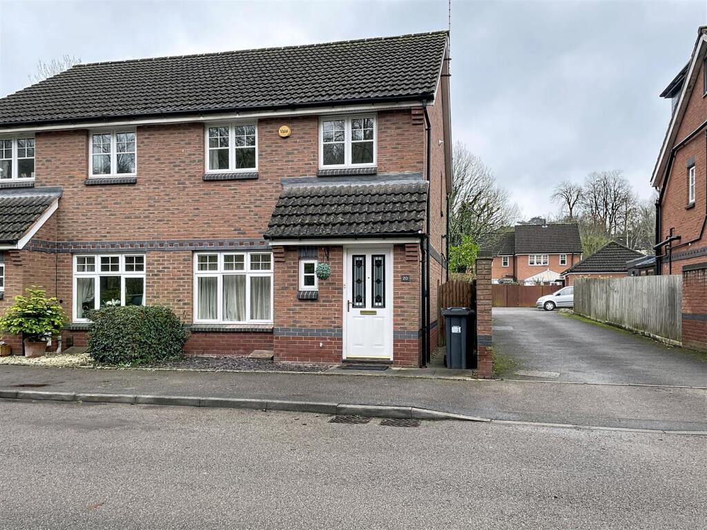 Main image of property: Woodmill Meadow, Kenilworth