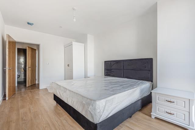Apartment in Reading - More