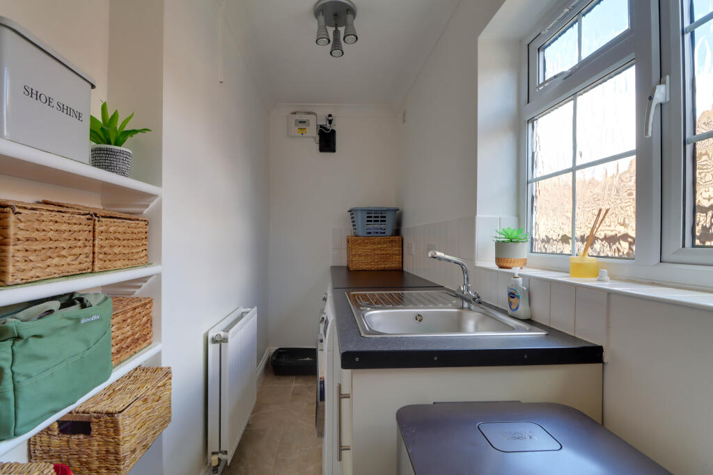 House in Harpenden, Roundwood - More