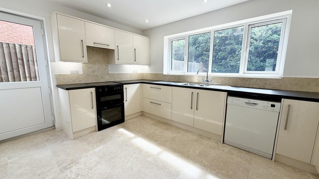 House in Northampton - View 4