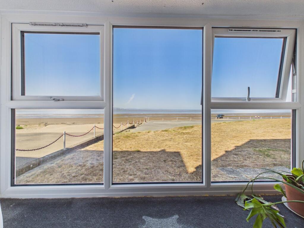 Apartment in Burnham-on-Sea - View 4