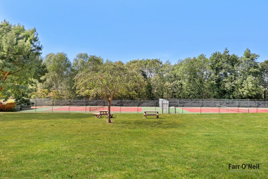 Apartment in Epping Forest, Buckhurst Hill - More