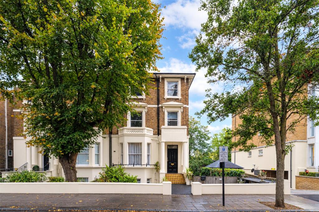 2-bed flat on Marlborough Hill, St John's Wood, London, NW8, £950,000