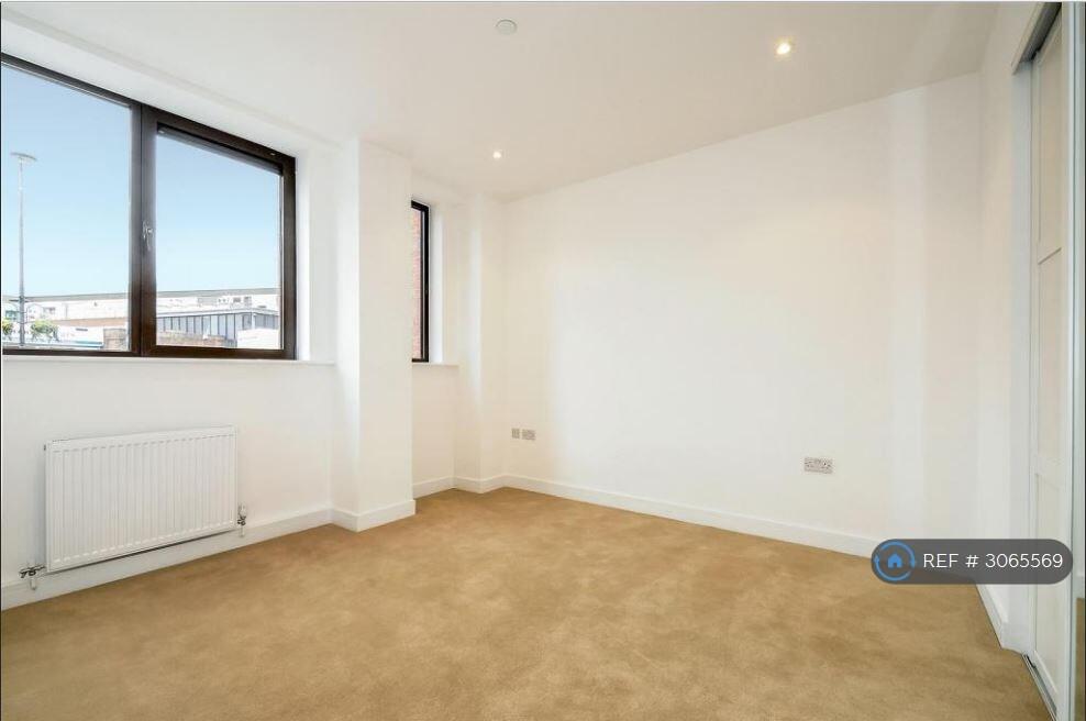 Apartment in London, Manor Park, Streatham - More