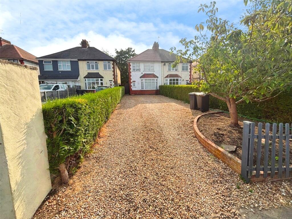 Main image of property: Nuneaton Road, Bulkington, Bedworth, Warwickshire, CV12