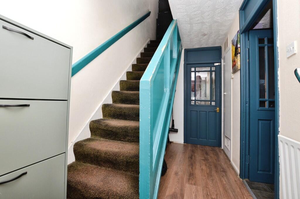 Apartment in Guildford - View 5