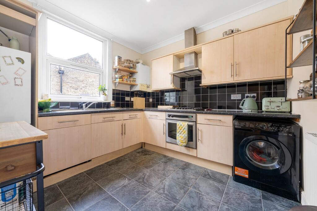 Apartment in London - View 4